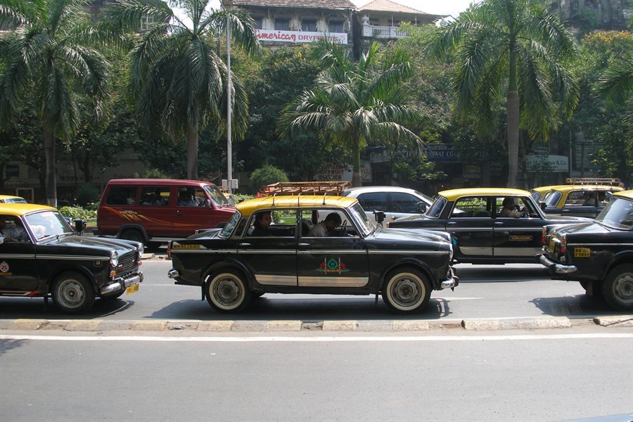 Local Hourly City Rentals & Sightseeing Cab Fleet